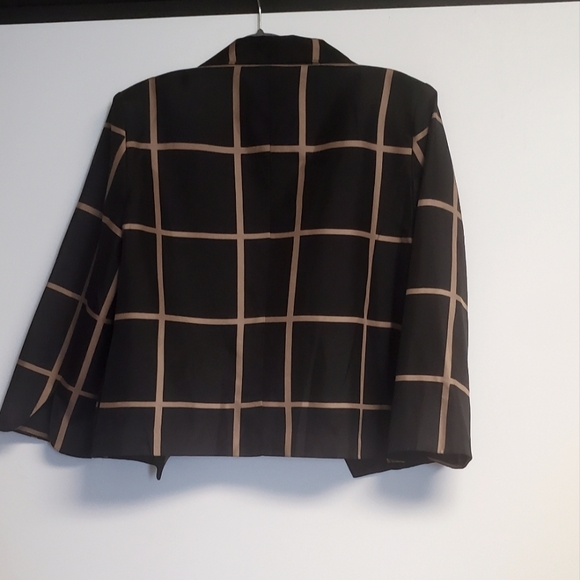 Vintage 100% Silk Black and Gold Big Check Cropped Blazer Jacket Size 14 - Picture 7 of 7